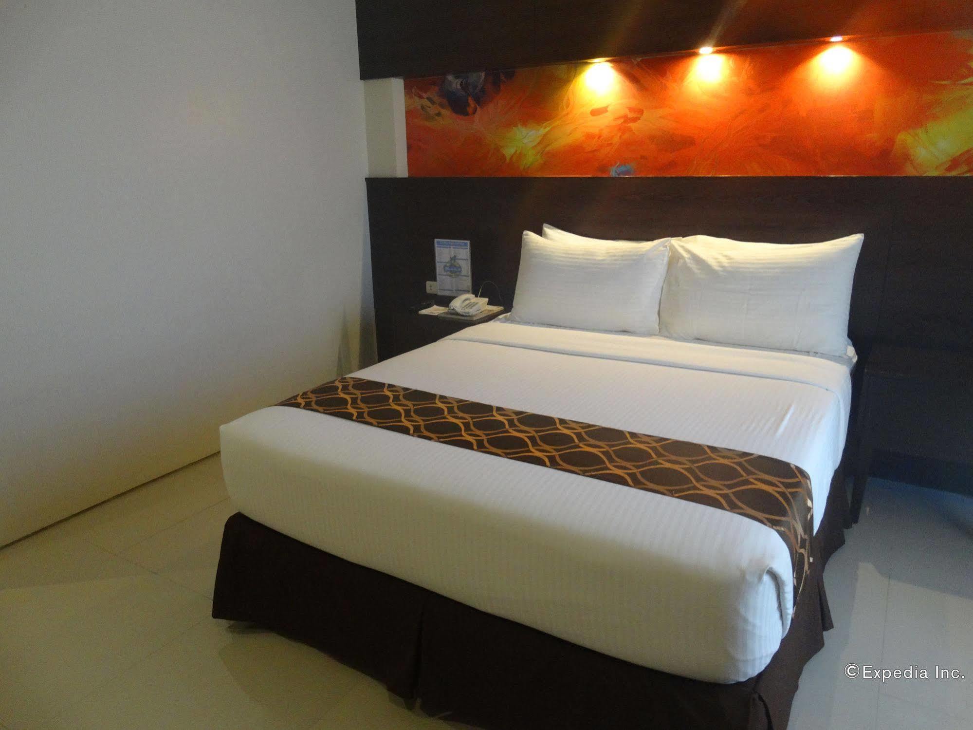 Infinity Suites Davao City Exteriér fotografie