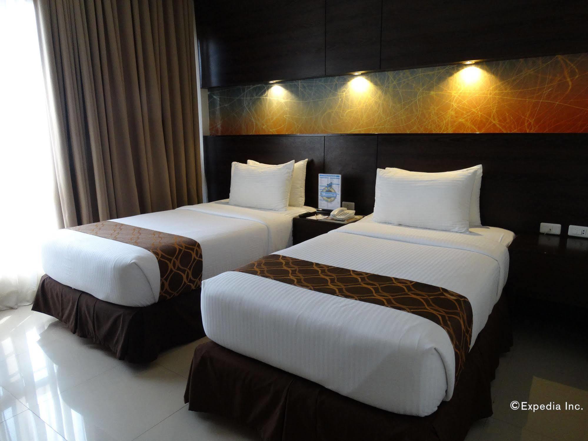 Infinity Suites Davao City Exteriér fotografie