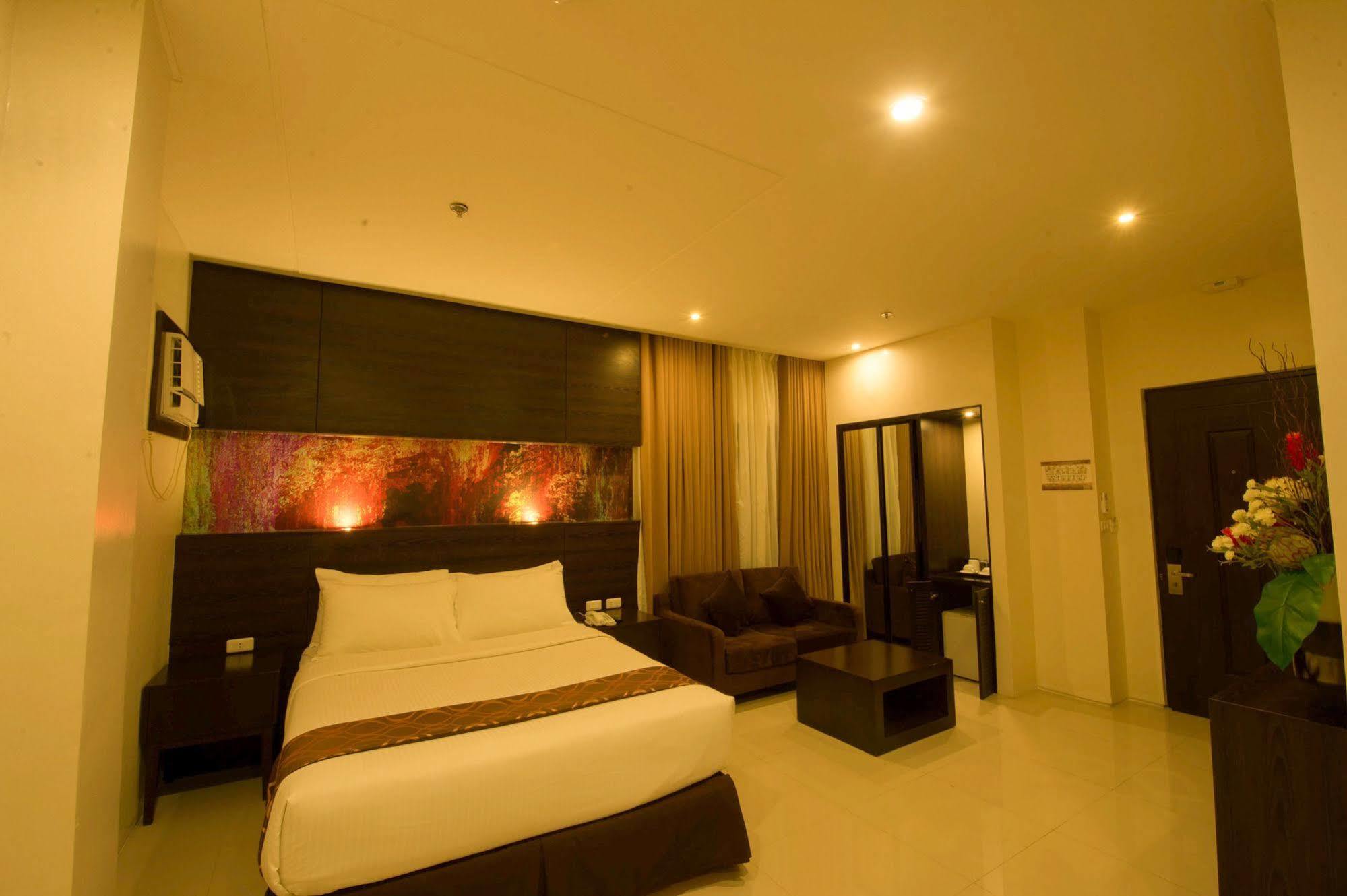 Infinity Suites Davao City Exteriér fotografie