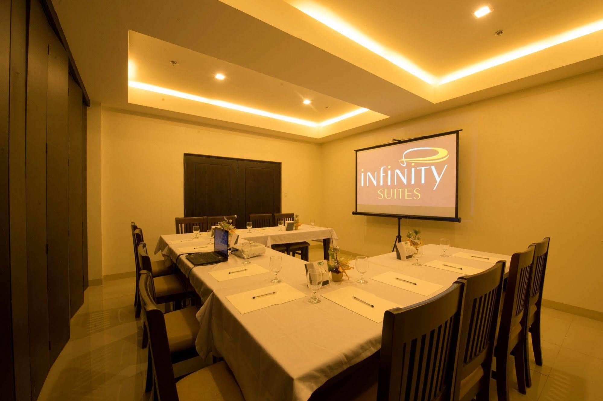 Infinity Suites Davao City Exteriér fotografie