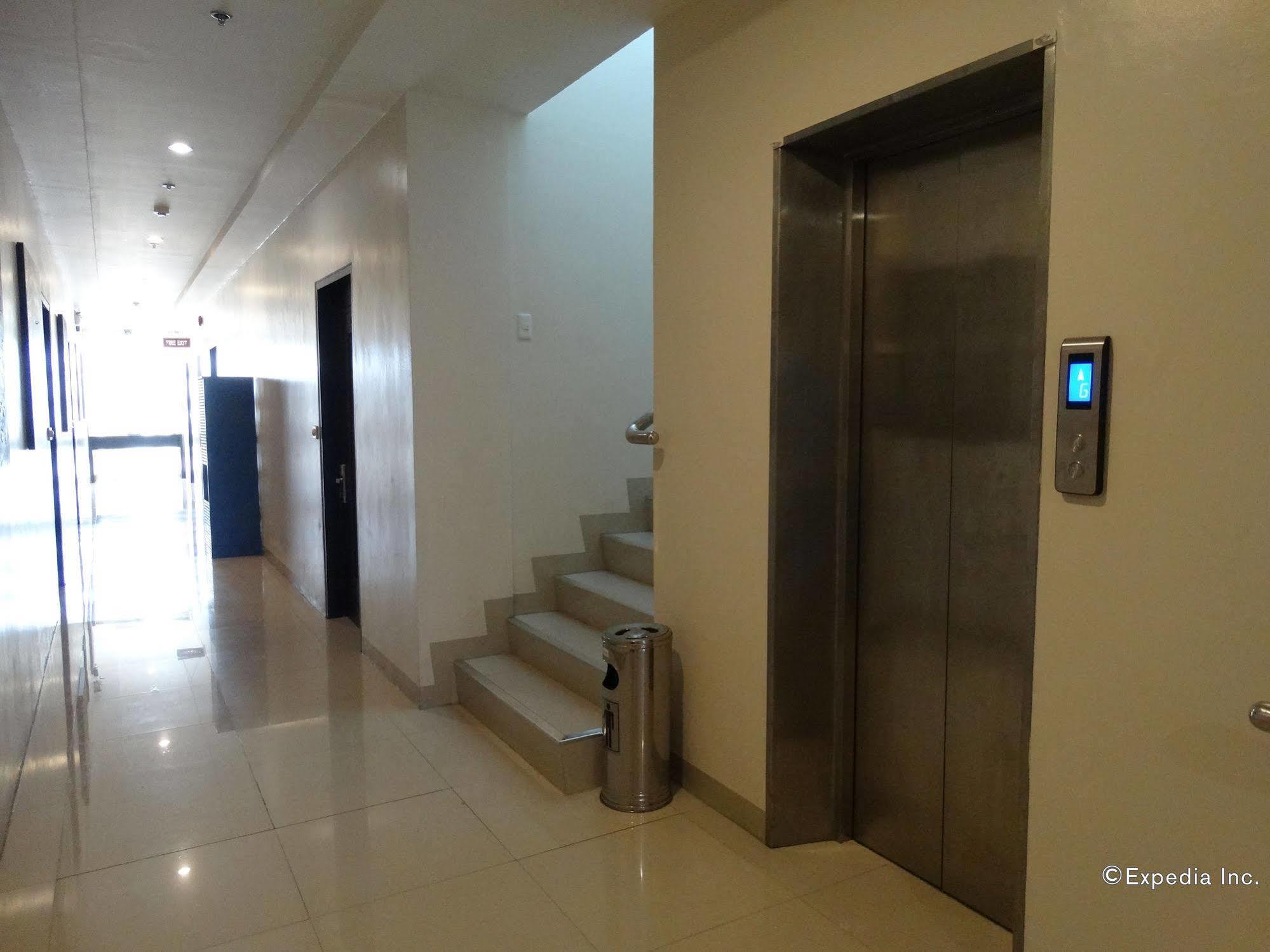 Infinity Suites Davao City Exteriér fotografie