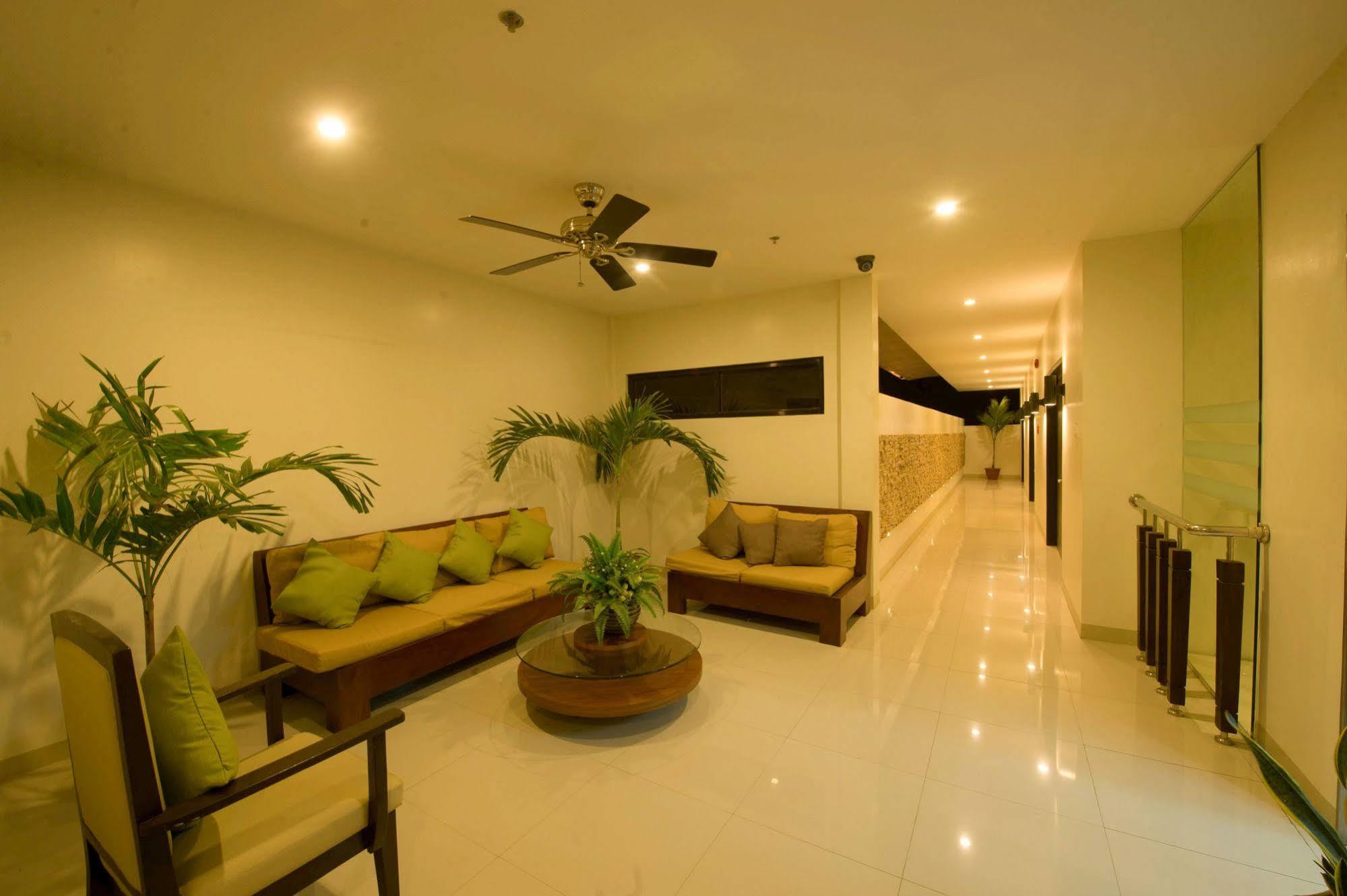 Infinity Suites Davao City Exteriér fotografie