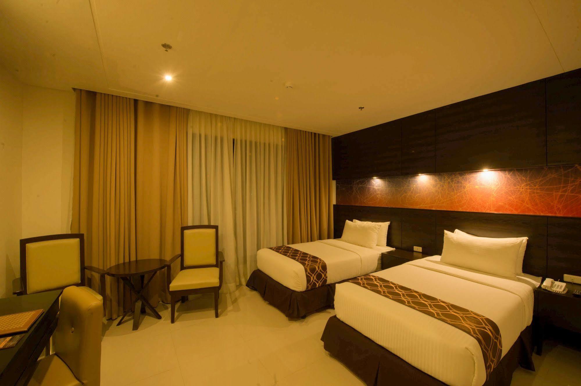 Infinity Suites Davao City Exteriér fotografie