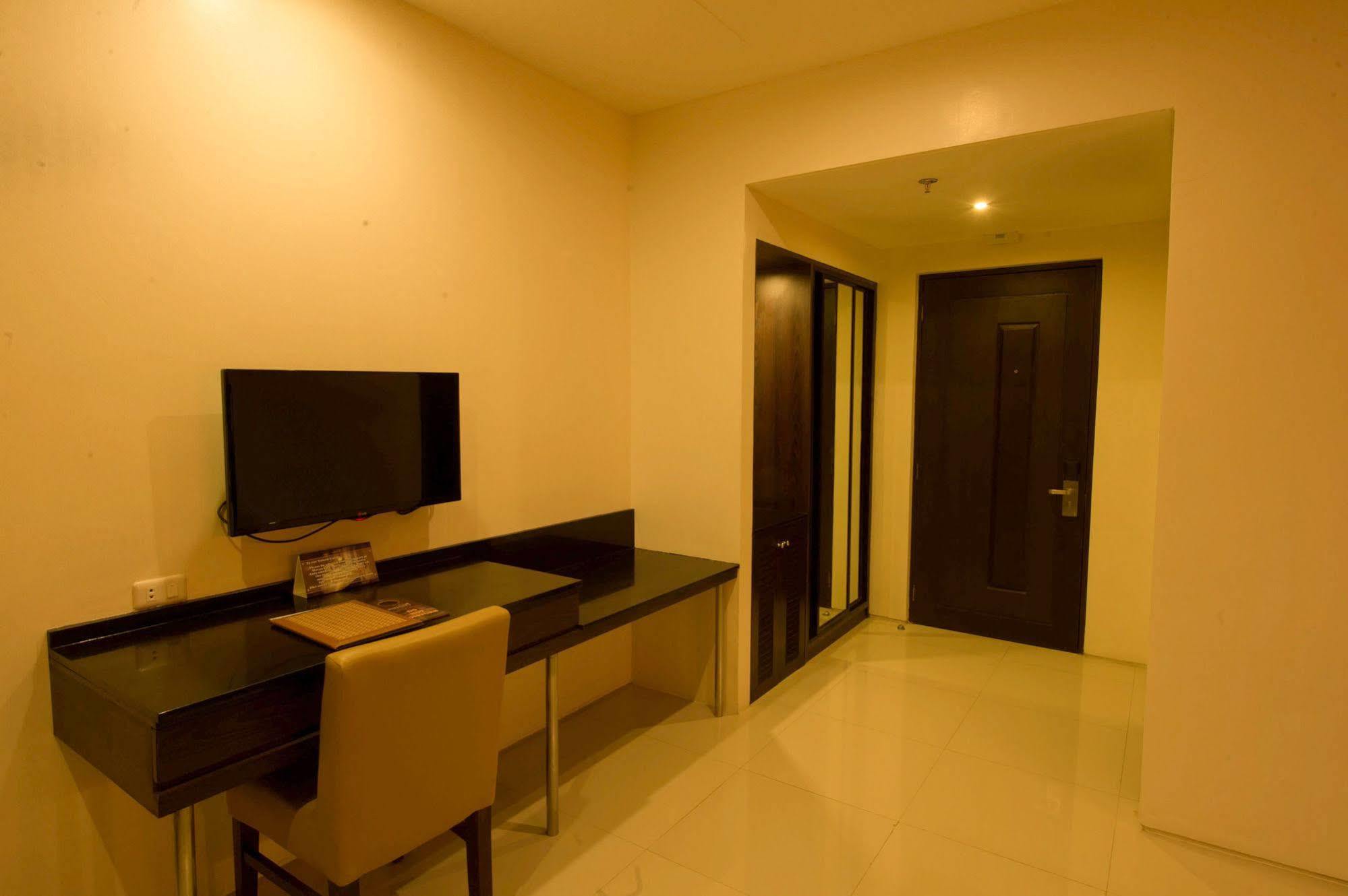 Infinity Suites Davao City Exteriér fotografie